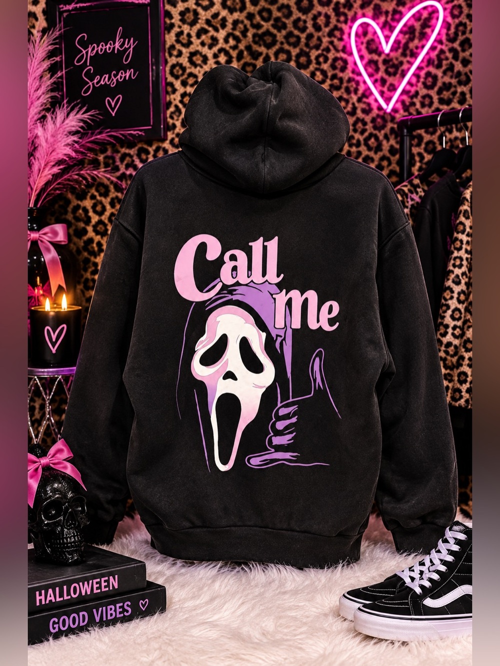 ✨ Ghostface Call Me Graphic Hoodie Size Medium ✨